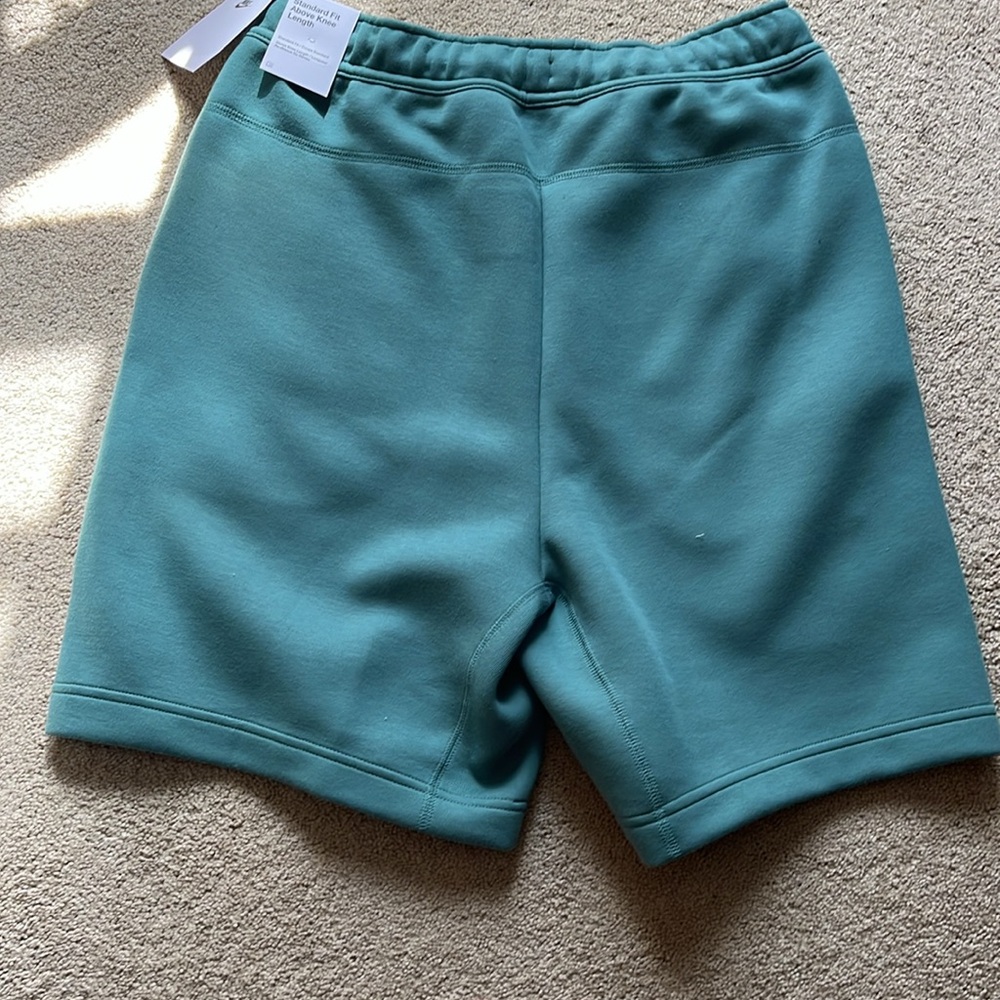 Nike Tech Men's Teal Shorts - Picture 2 of 5